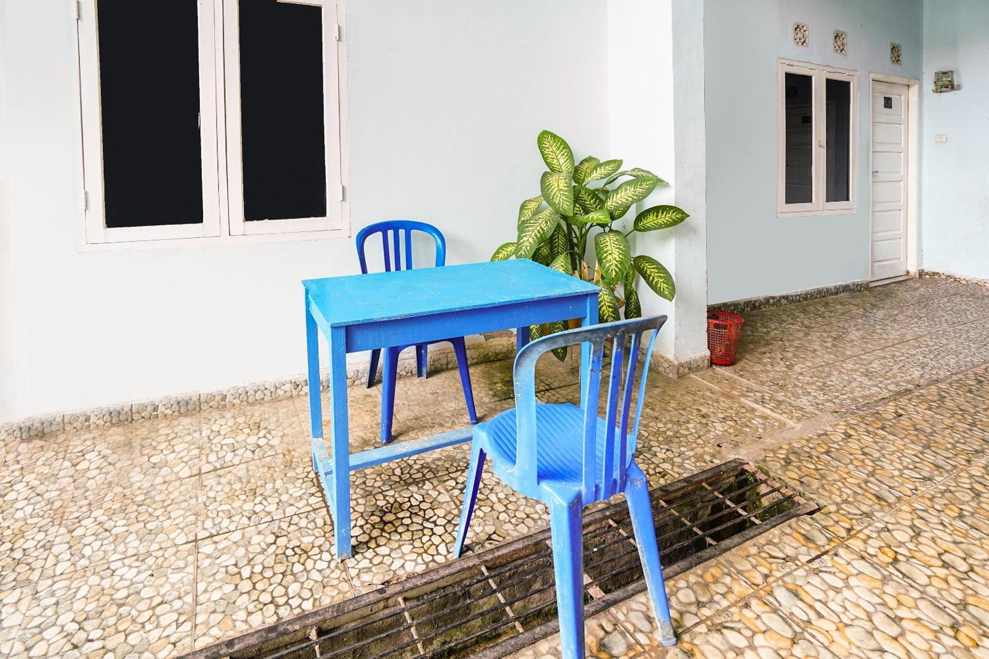 Oyo Life 92046 Garuda Residence Palembang Luaran gambar